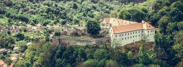 Múzeum bábkarských kultúr a hračiek - hrad Modrý Kameň, SNM